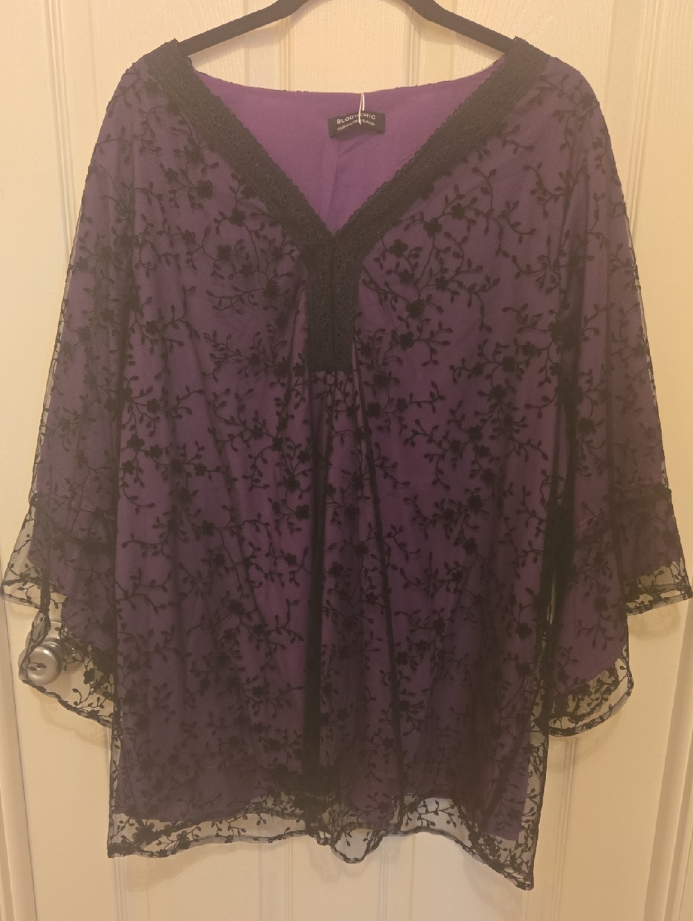 BloomChic Purple and Black Lace Overlay Women's Top, Plus Size, Sheer w/lining. - Picture 6 of 9
